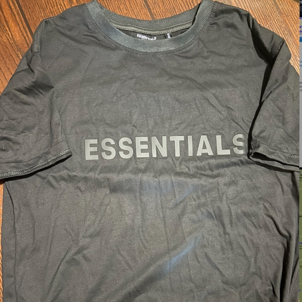 essentials t-shirt